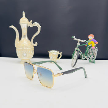 Luxury Gradient Square Sunglasses – Gold Frame with UV Protection